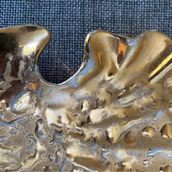 Dixon Art Studios | Weeping Gold | Pair of 2 Shell Dishes - Picture 11 of 12